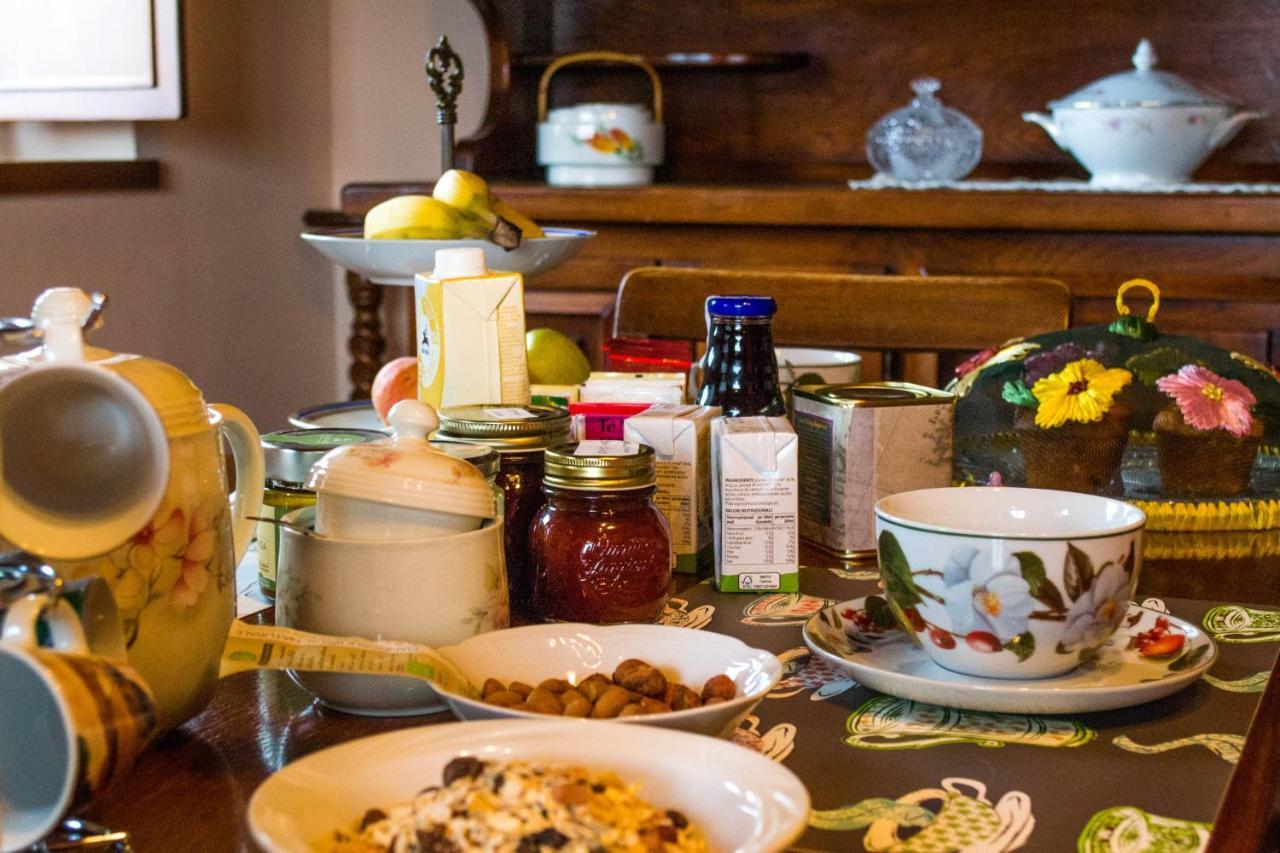 Antiche Vie B&B Serramazzoni Kültér fotó