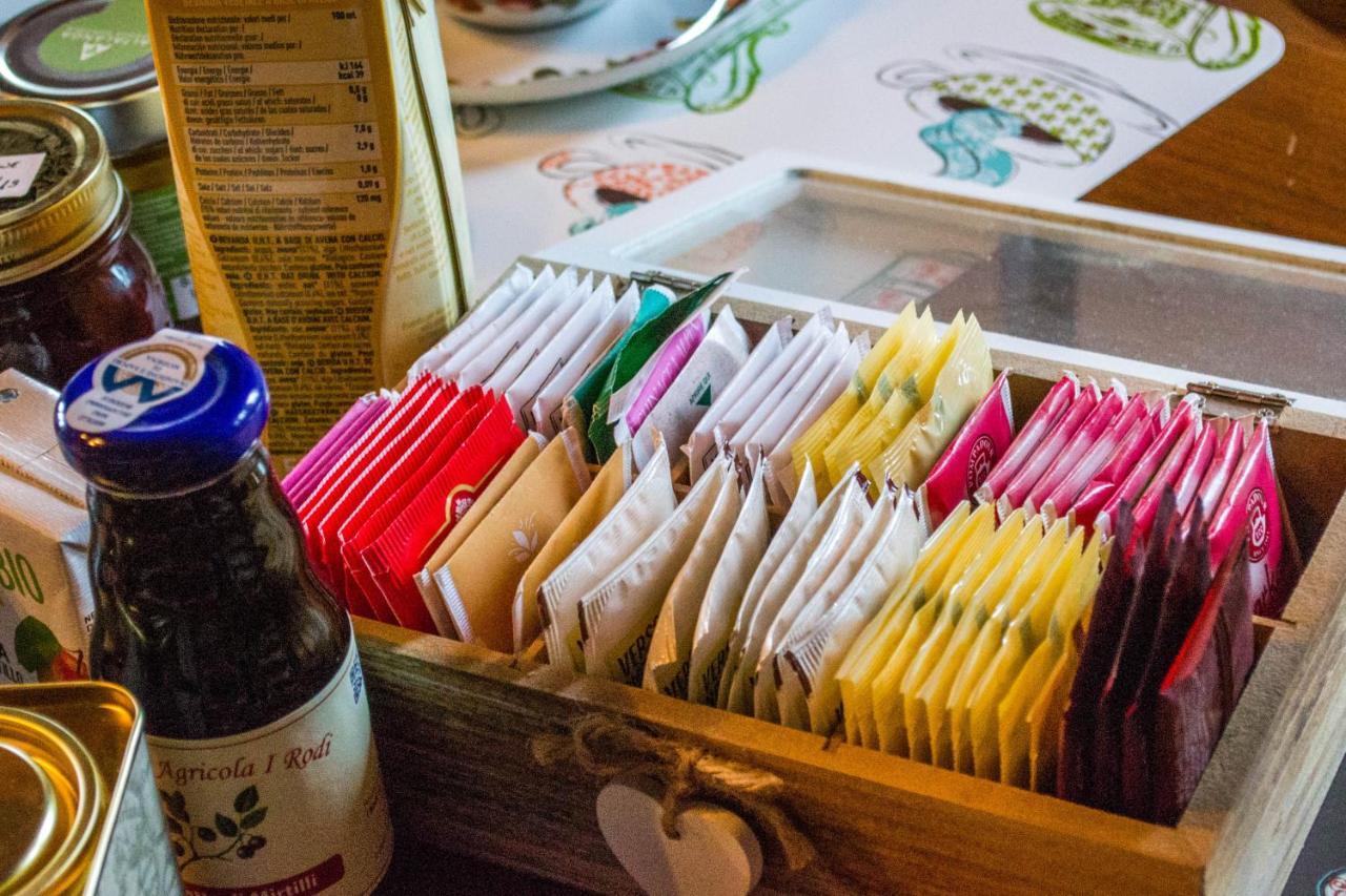 Antiche Vie B&B Serramazzoni Kültér fotó